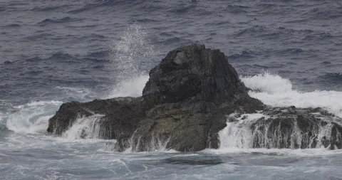 Raging waves of the ocean, Madeira, 4K slomo Stock Footage 246333780