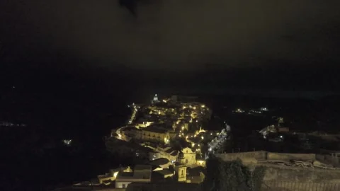 Ragusa Ibla by night Видео 296185699
