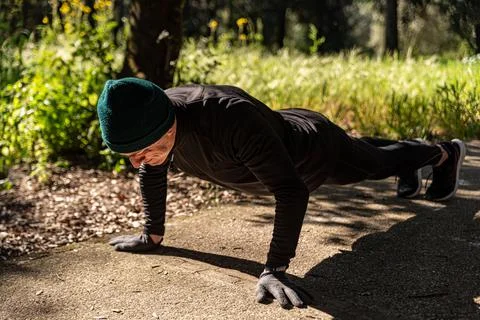 Ragzzo does physical activity in the park 스톡 사진