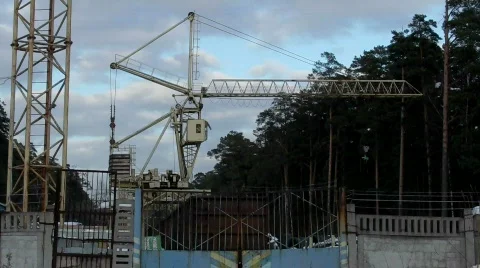 Rail crane turns Stock-Footage 649926