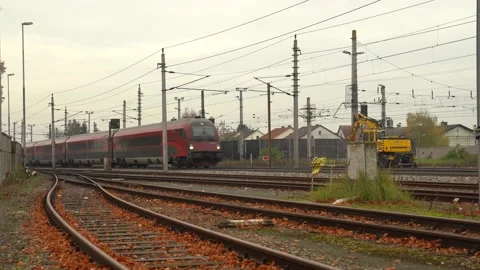 Railjet train in Wels Stockbeeldmateriaal 220091365