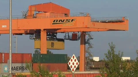 RAILROAD CONTAINER FREIGHT YARD GANTRY CRANE 스톡 동영상 37139494