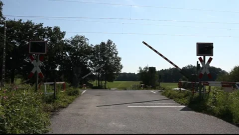 Railroad crossing Vídeo Stock 8508214