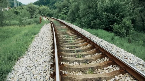 Railroad tracks across the mountain 스톡 동영상 108317091