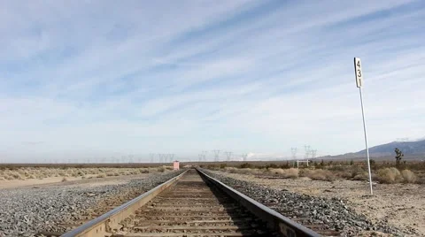Railroad Tracks in Desert 動画素材 47407805