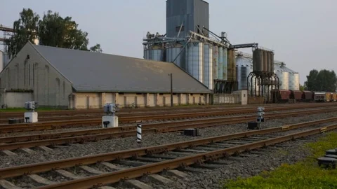 Rails in industry town 動画素材 86163170