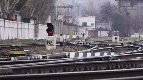 Rails at the train station in 4k Vidéo 101818382