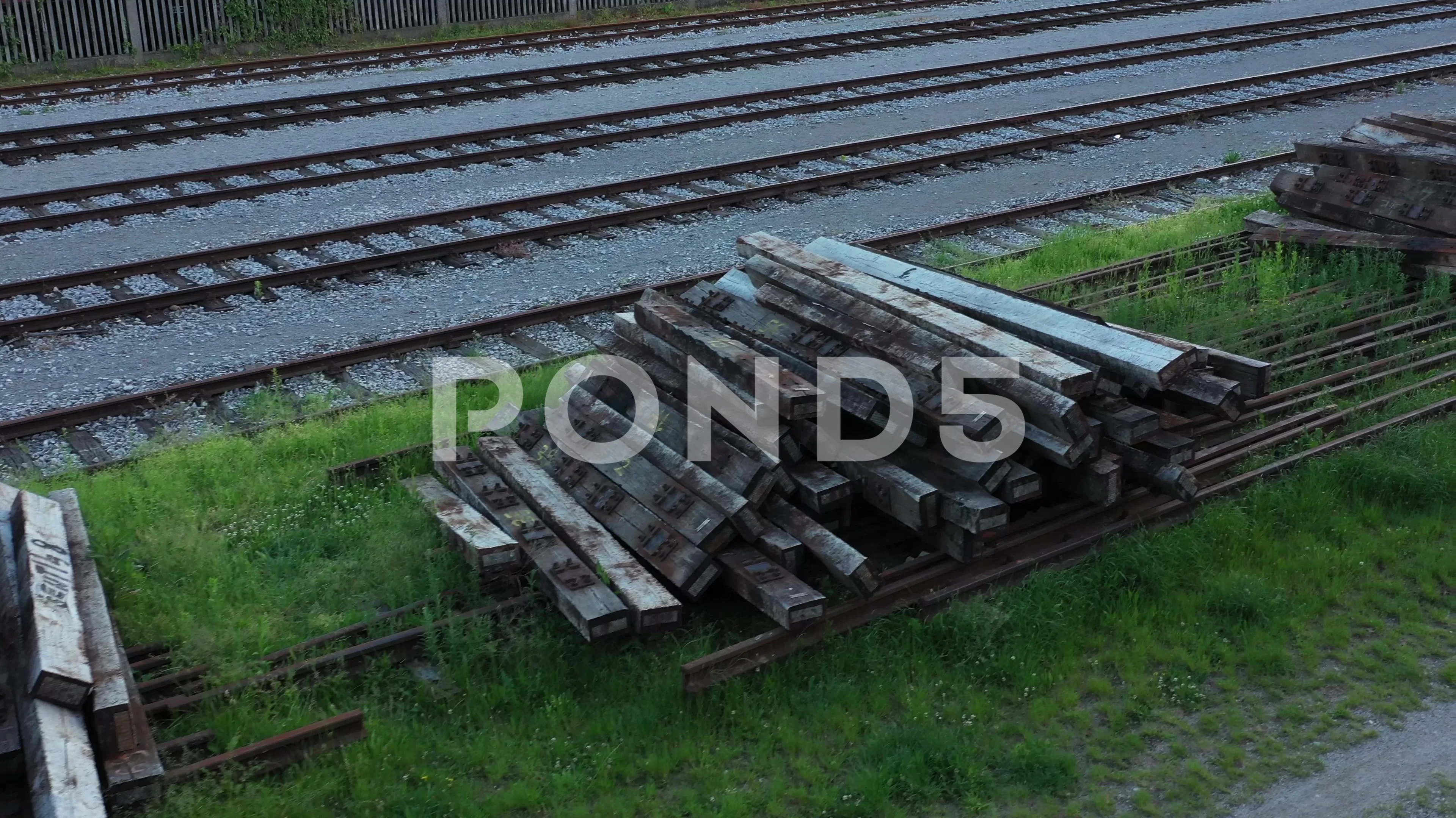 Beam In Railway Tracks The Best Picture Of Beam