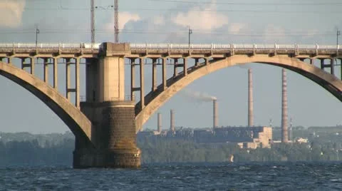 Railway bridge Видео 11202417