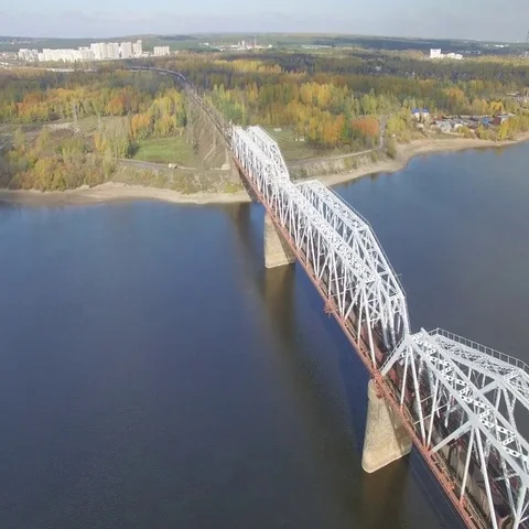 The railway bridge on which the train rides. Aerial view. 스톡 동영상 69638697