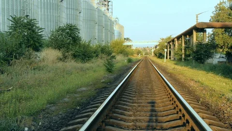 Railway tracks at sunset Vidéo 114609191