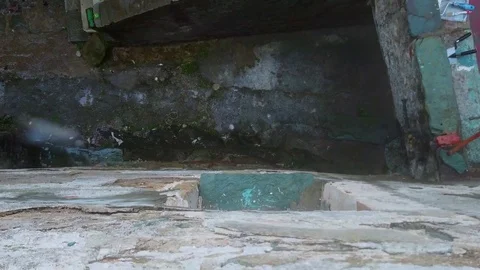 Rain From Above Loop Stockbeeldmateriaal 114429795