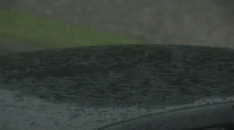 Rain on cartop Stock-Footage 7129790