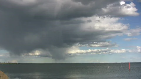 Rain cloud over the sea Video stock 475539