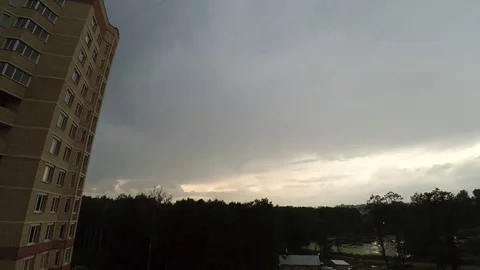 Rain clouds time lapse 動画素材 81109739