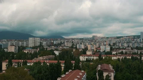 Rain is coming Stockbeeldmateriaal 158885712