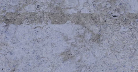 Rain drops break in puddle 스톡 동영상 129971209