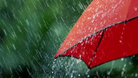 Rain Drops on Red Umbrella , Slow Motion Filmed on Cinematic Camera hd 4K 库存影片 336572968