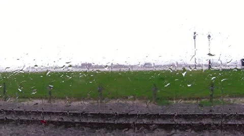 Rain drops on train window in motion Vídeo Stock 10832999