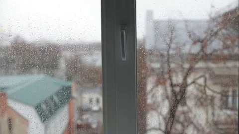 Rain drops on window Video stock 69115464