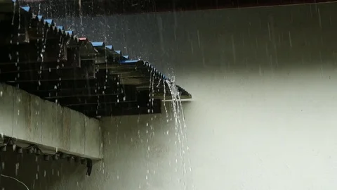 Rain fall down the roof Stock Footage 111498397
