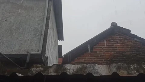 Rain fell from the sky Vídeos de archivo 194883732