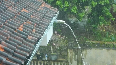 Rain flwo to gutter Stock Footage 306041993