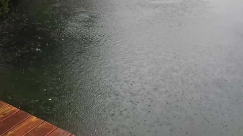 Rain lake Stockbeeldmateriaal 233718242