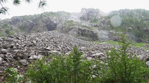 Rain in the mountains of Siberia4 Video stock 113079650