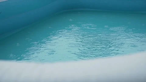 Rain in pool 스톡 동영상 136917829
