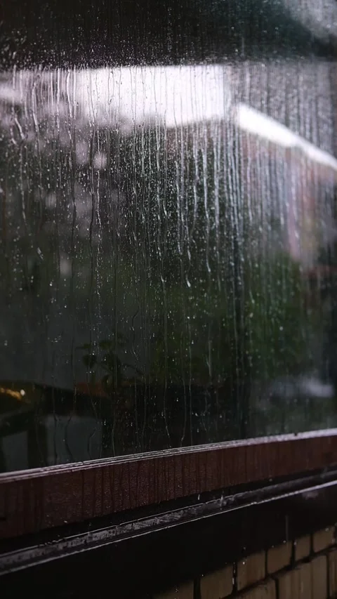 Rain pounding on window glass, rainstorm, rainy season, sadness, relaxation Stock Footage 281141301