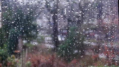 Rain rain rain on the glass Video stock 104042765