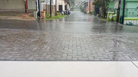 Rain in residential areas Stock Footage 293109026