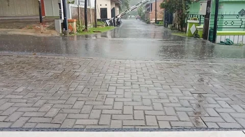 Rain in residential areas Stock Footage 293109056