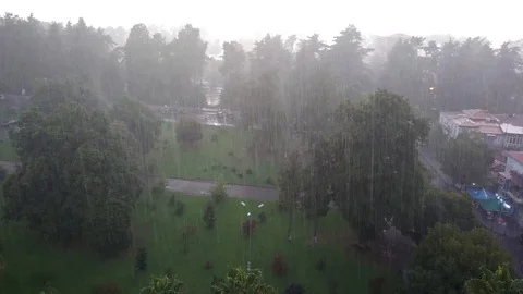 Rain at the resort Video stock 128308925