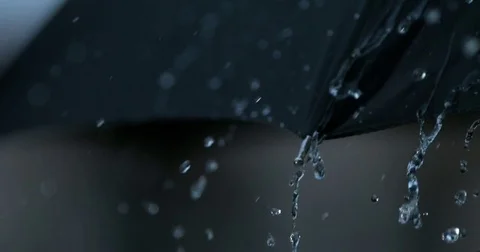 Rain slow motion umbrella Video stock 84466045