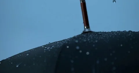 Rain slow motion umbrella Video stock 84466698
