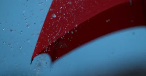 Rain slow motion umbrella Video stock 84467868