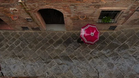Rain in a small medieval Tuscan town Stock Footage 105561765