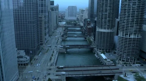 Rain Storm blowing into Chicago Stock Footage 8569825