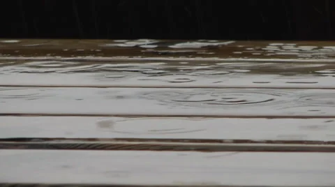 Rain on table, in and out of focus 库存影片 38034444
