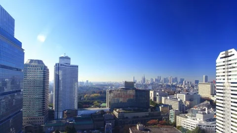 Rain, Then Clear Skies: Evening Views of the Shinjuku Skyline from Hirakawacho 库存影片 330974610