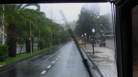 Rain in a tropical city Vídeos de archivo 25855258