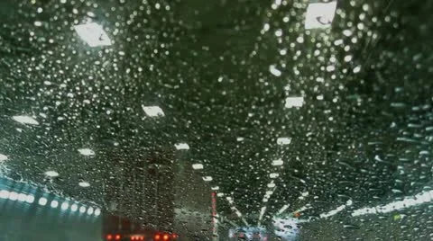 Rain in Tunnel Video stock 18854160