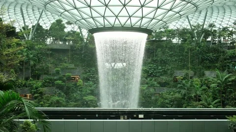 Rain Vortex Waterfall Inside Jewel Changi Airport Singapore Vídeos de archivo 342249682