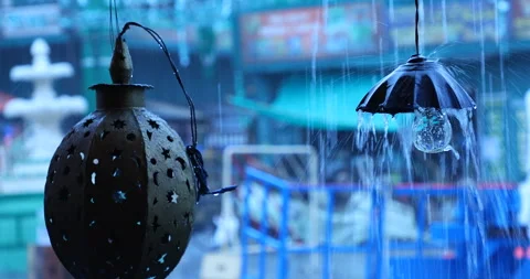Rain water on a Old model Bulb Moonlight Stock Footage 288134832