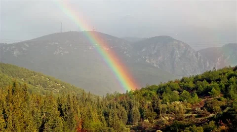 Rainbow and Mountains Vídeo Stock 56122446