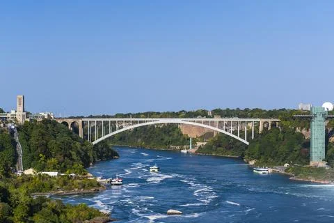 Rainbow Bridge Spanning Niagara River Between United States and Canada. Niagara 스톡 사진