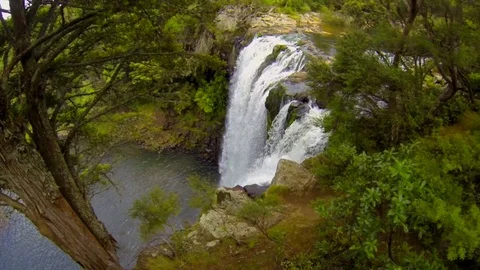 Rainbow Falls 2 Vídeo Stock 83479059