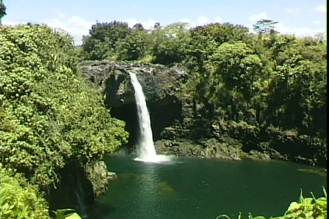 Rainbow Falls-ws Stockbeeldmateriaal 819756